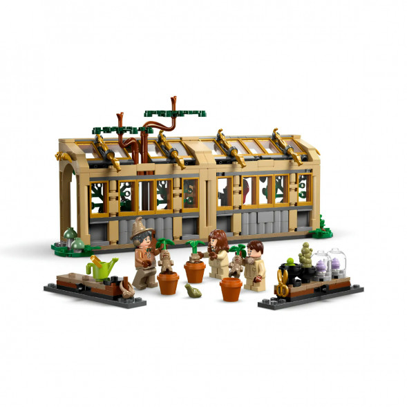 Конструктор LEGO Harry Potter 76445 Замок Хогвартс: Урок травологии в Белгороде
